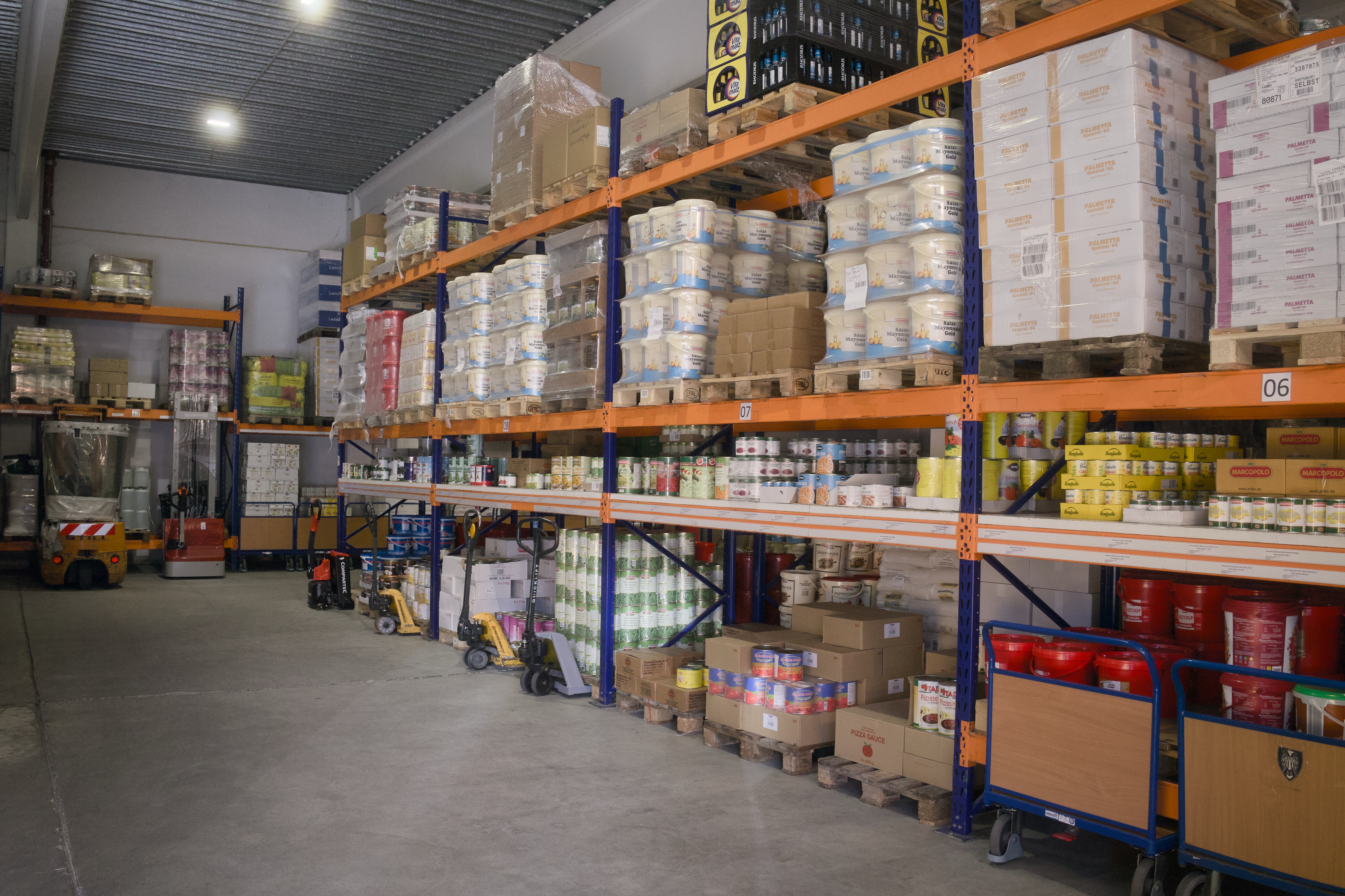 Unser Lager – Gali Gastronomielieferungen